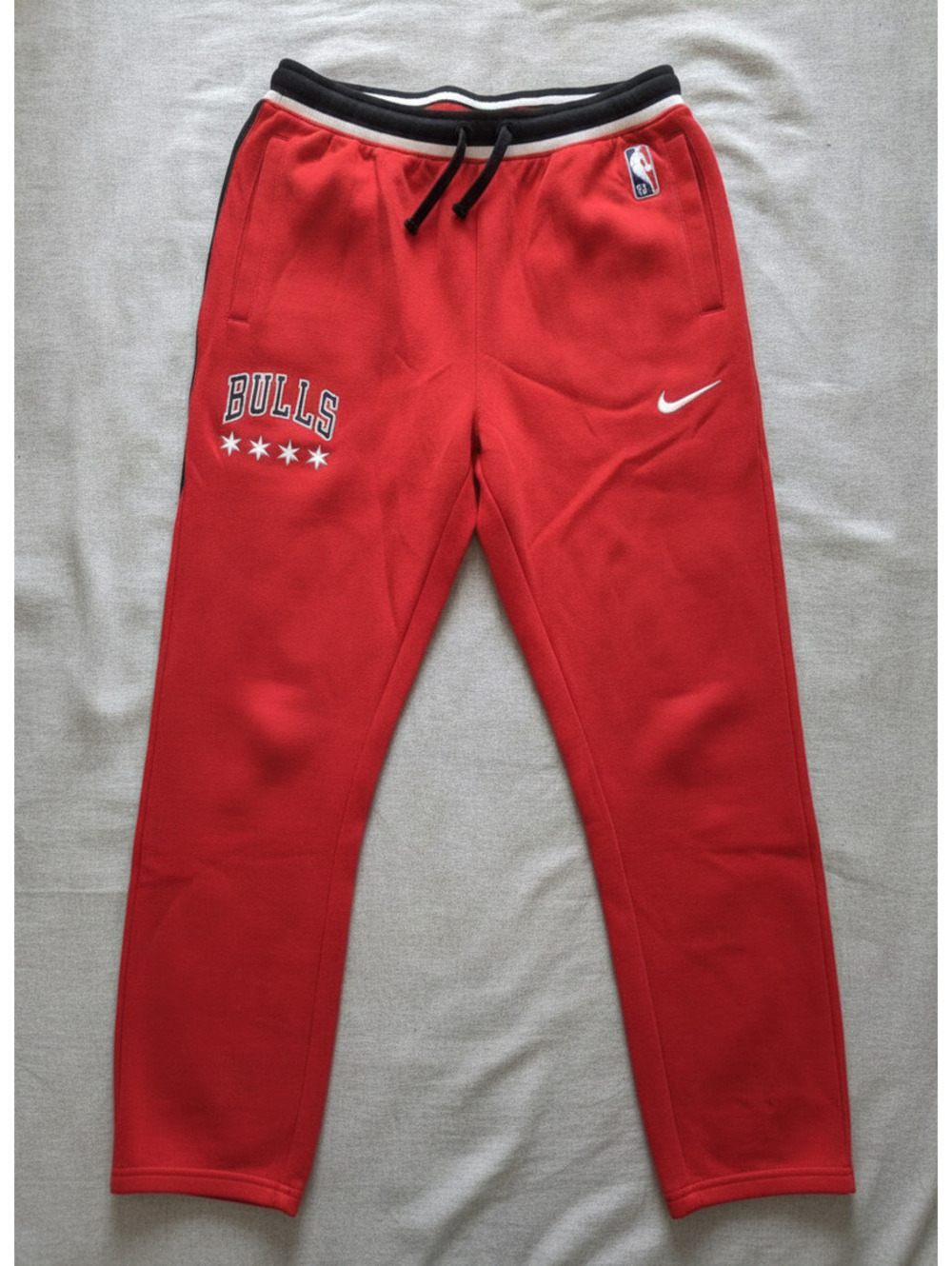Nike Youth Chicago Bulls Red Sweatpants Size L Basketball NBA Activewear